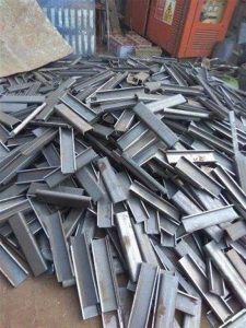 MV cable trefoil clamps in Pakistan